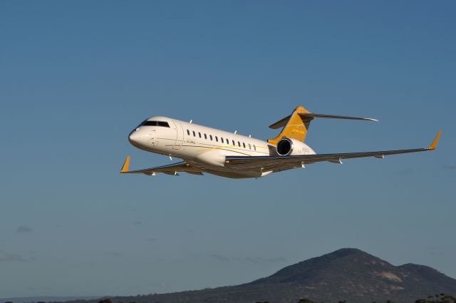 Bombardier Global Express (N381GX)