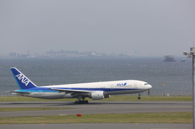 Boeing 777-200 (JA710A)