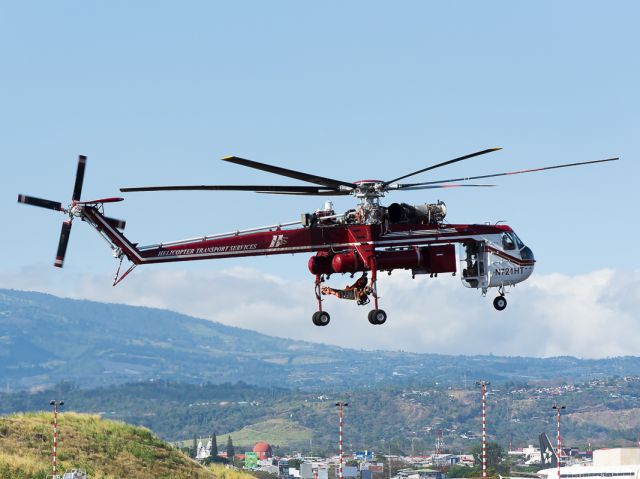 N721HT — - Take off  San José heading Panamá. beautiful crane named "CRAZY HORSE"