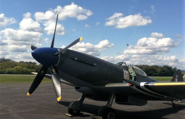 SUPERMARINE Spitfire (N969SM) - 1945 Vickers Supermarine Spitfire XVIII (SM969) at (JYO) Leesbourg Air Show - September 29, 2012 