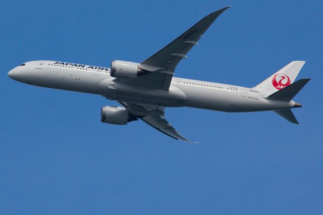 Boeing 787-9 Dreamliner (JA868J)