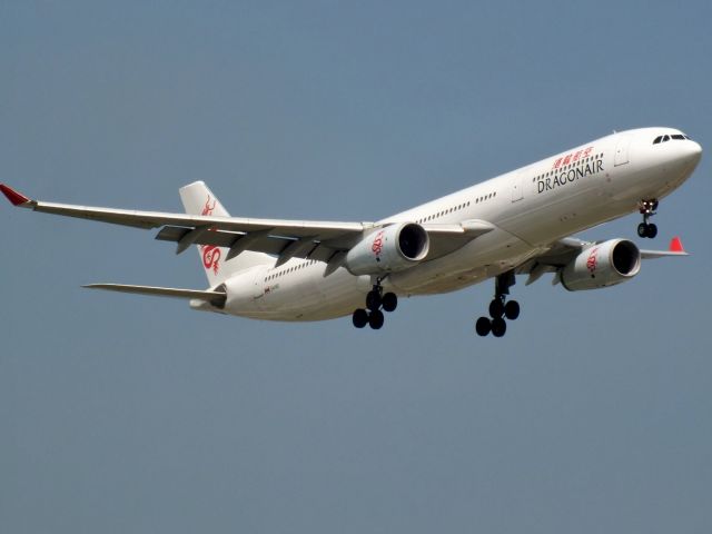 Airbus A330-300 (B-HYI)