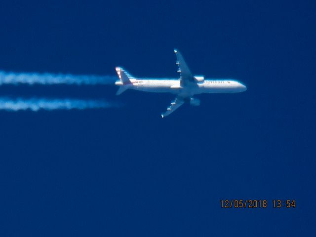 Airbus A321 (N180US)