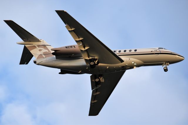 Hawker Beechcraft 4000 (N21FX)