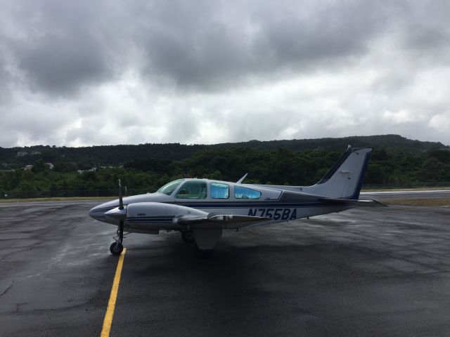 Beechcraft Baron (58) (N755BA)