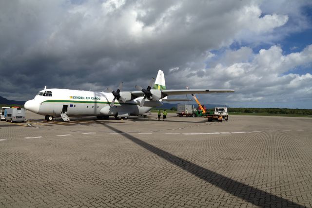 Lockheed C-130 Hercules (N404LC)