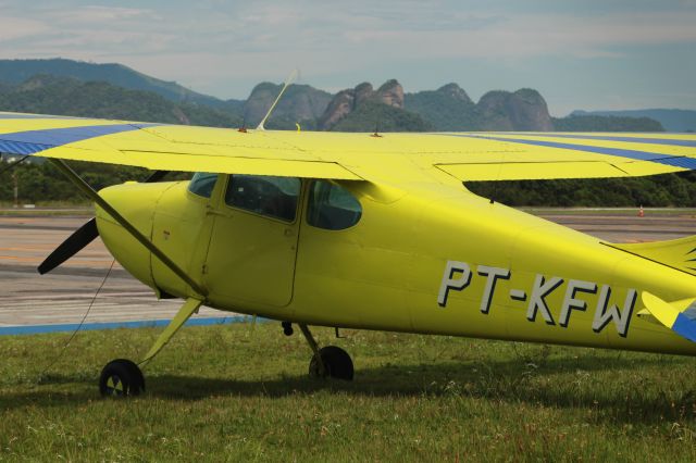 Cessna 170 (PT-KFW)