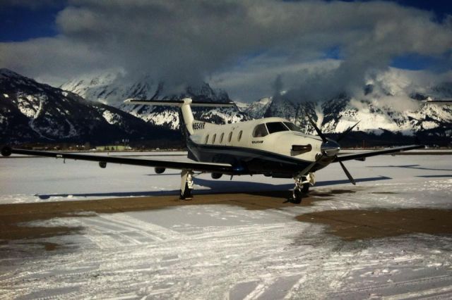 Pilatus PC-12 (N554VR)