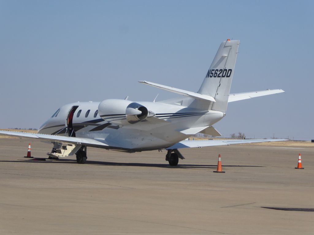 N562DD —