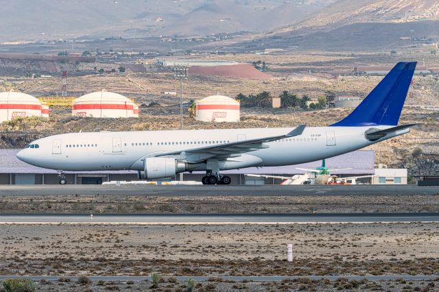 Airbus A330-200 (CS-TQP)