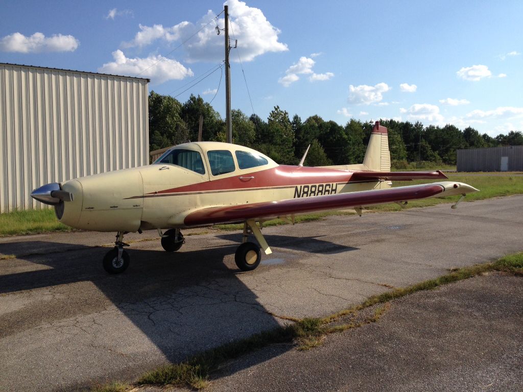 North American Navion (N8886H) - 1947 North American Navion