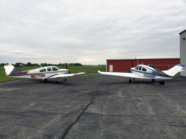 Beechcraft 35 Bonanza (N5726K) - With N2040P