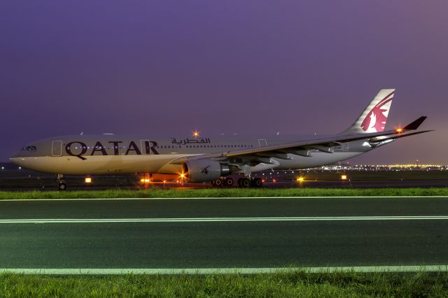 Airbus A330-300 (A7-AEI)