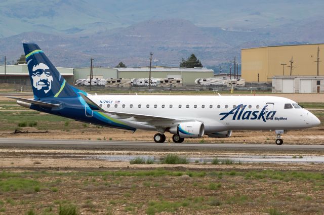 Embraer 175 (N178SY) - The FIRST Alaksa/Skywest E175 to wear the new paint after arriving in BOI. a rel=nofollow href=http://www.airliners.net/photo/Alaska-Airlines-SkyWest/Embraer-175LR-ERJ-170-200LR/2819129/L/&sid=cbe5895656812689151fcc9f1b6c91behttp://www.airliners.net/photo/Alaska-Airlines-SkyWest/Embraer-175LR-ERJ-170-200LR/2819129/L/&sid=cbe5895656812689151fcc9f1b6c91be/a