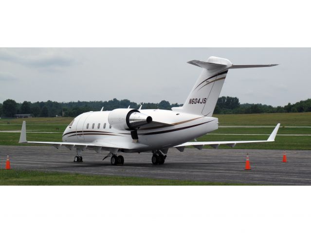 Canadair Challenger (N604JS)