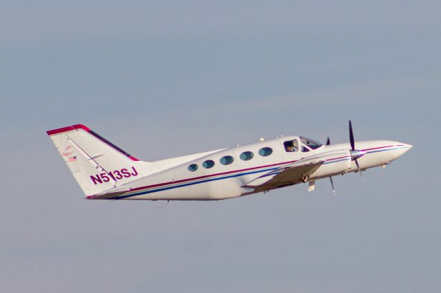 Cessna 421 (N513SJ)