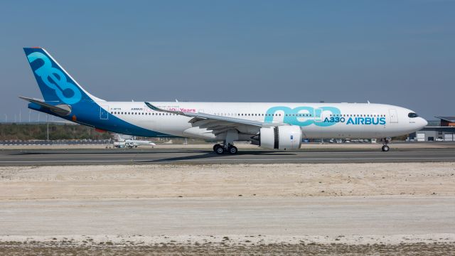 Airbus A330-900 (F-WTTN)