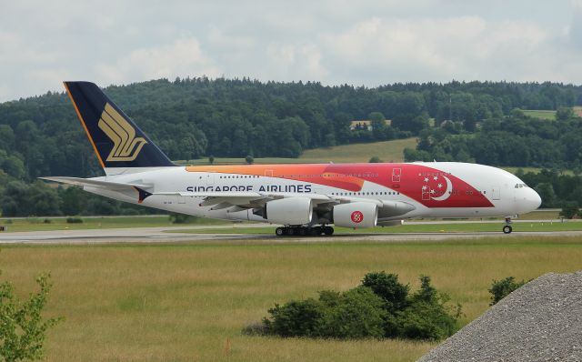 Airbus A380-800 (9V-SKI)