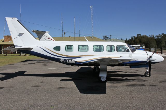 Piper Navajo (VH-XMM)