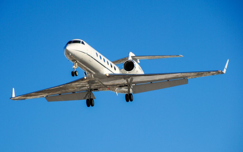 Gulfstream Aerospace Gulfstream IV (N844CB)