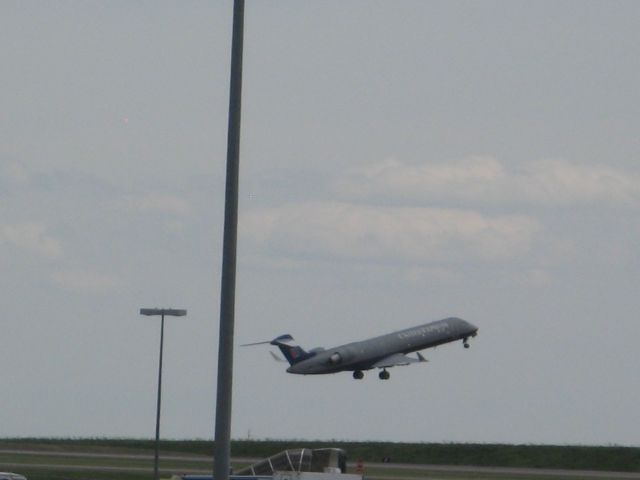Canadair Regional Jet CRJ-700 —