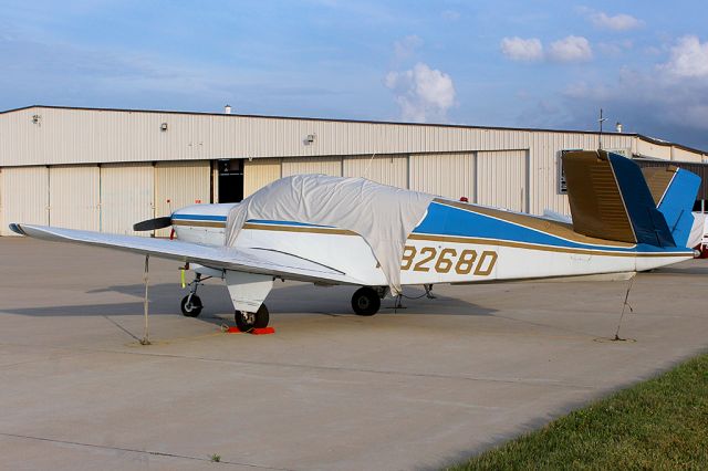 Beechcraft 35 Bonanza (N8268D)