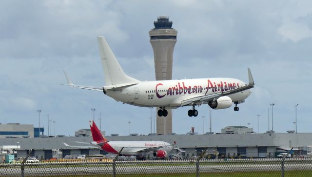 Boeing 737-700 (9Y-JMD)