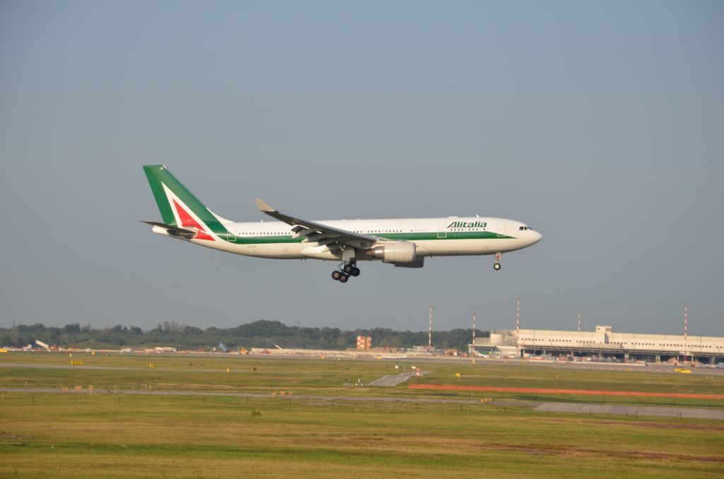 Airbus A330-300 (EI-EJG)