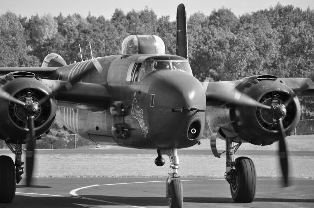 North American TB-25 Mitchell (N5548N) - North American B-25-H