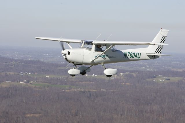 Cessna Commuter (N7604U)