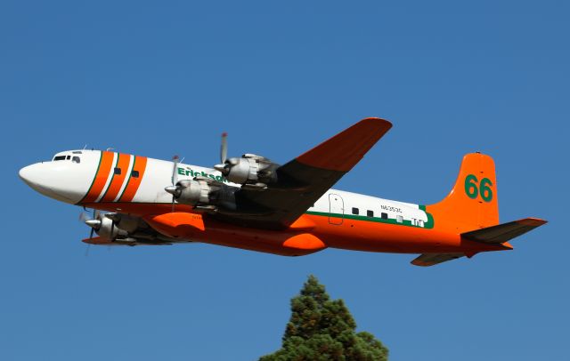 Douglas DC-7 (N6353C)