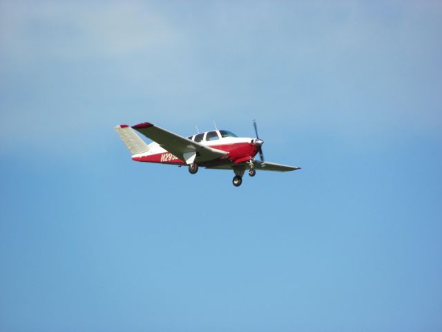 Beechcraft Bonanza (36) (N2952B)