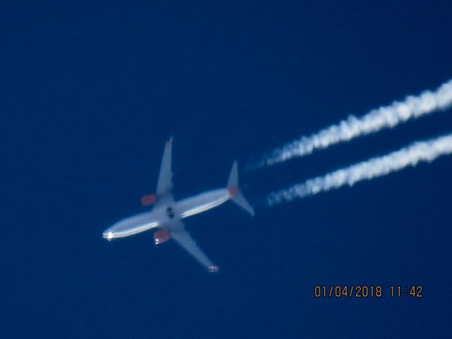 Boeing 737-800 (C-FYJD)