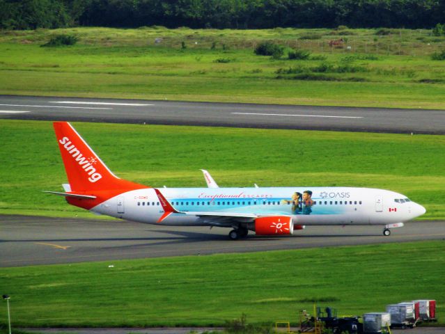 Boeing 737-800 (C-GOWG)