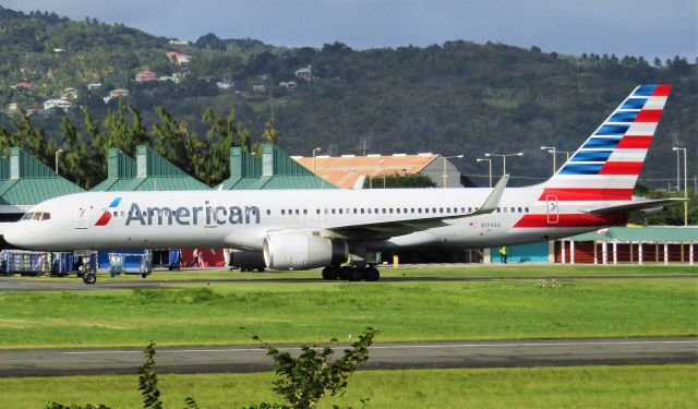 Boeing 757-200 (N194AA)