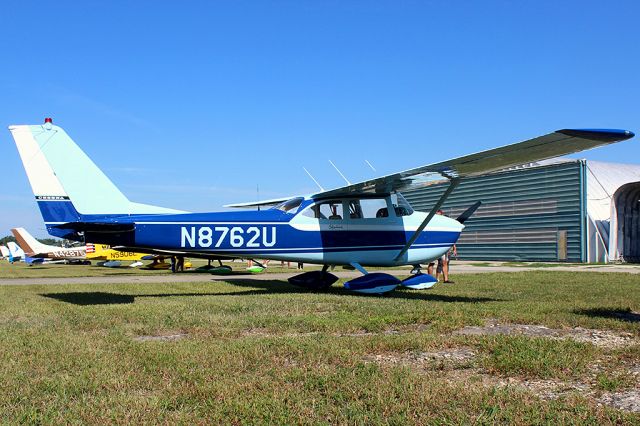 Cessna Skyhawk (N8762U)