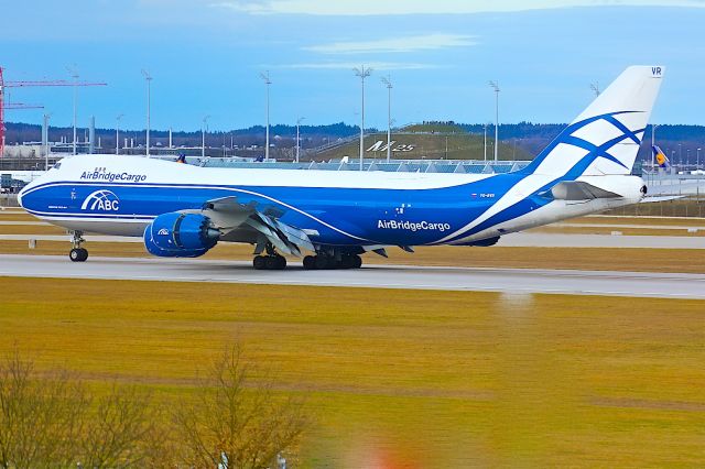 BOEING 747-8 (VQ-BVR)