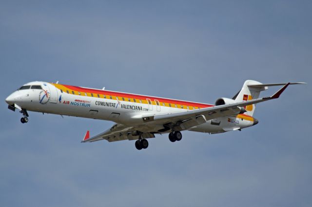 Canadair Regional Jet CRJ-900 (EC-JZS)