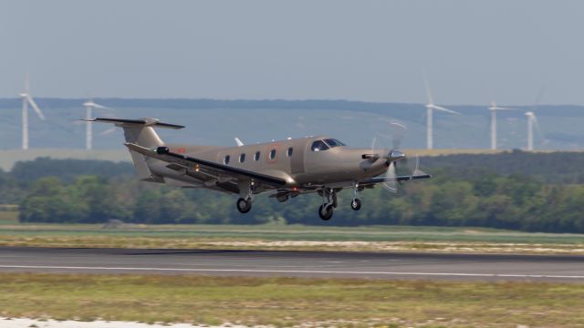 Pilatus PC-12 (LX-JFV)
