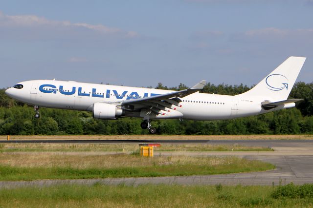 Airbus A330-200 (LZ-ONE)