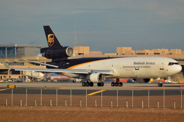 Boeing MD-11 (N288UP)