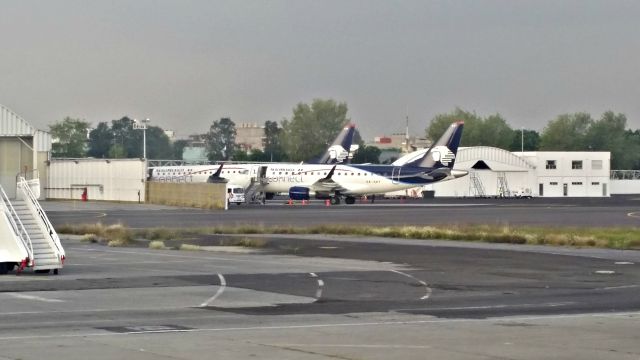 Embraer 170/175 (XA-GAY) - E-170 + E-190 Aeromexico Ramp 