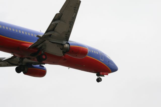 Boeing 737-700 (N768SW)