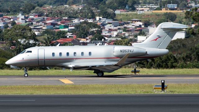 Canadair Challenger 350 (N353VJ)