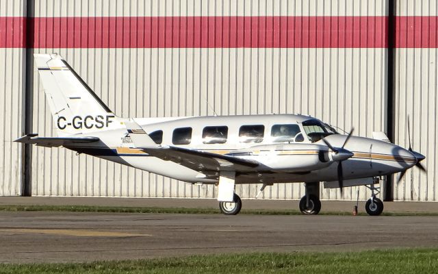 Piper Navajo (C-GCSF)