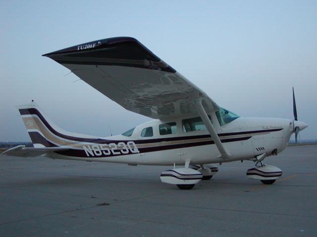 Cessna 206 Stationair (N8523Q)