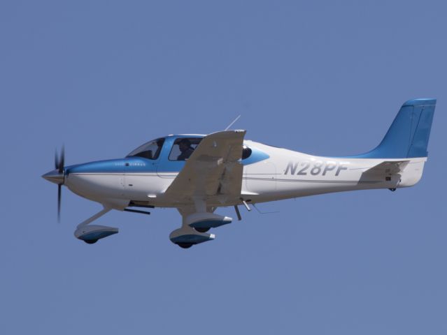Cirrus SR-20 (N28PF)
