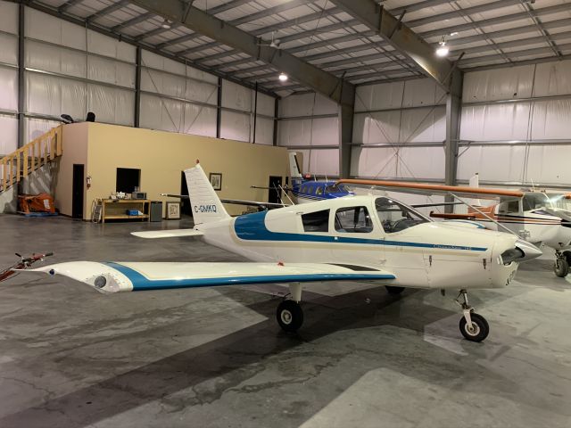 Piper Cherokee (C-GMKQ)