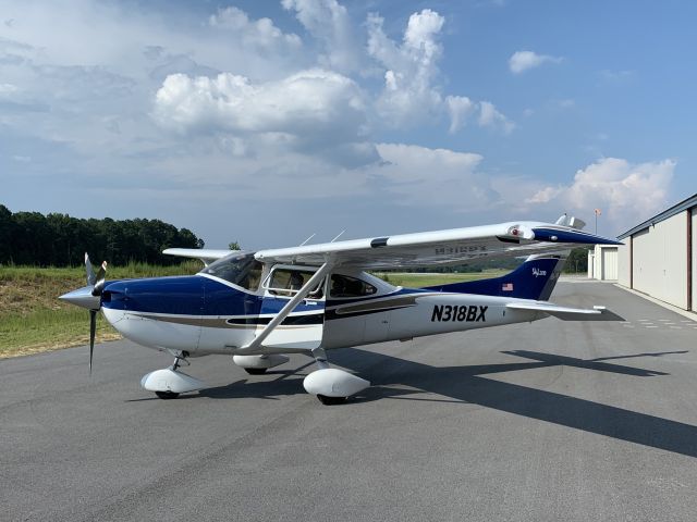 Cessna Skylane (N218BX)