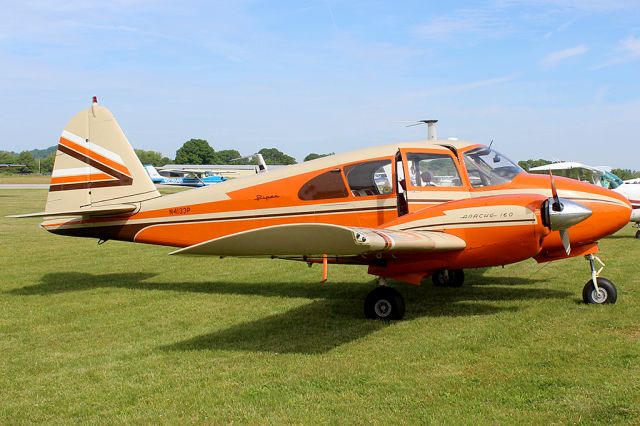 Piper Apache (N4133P)